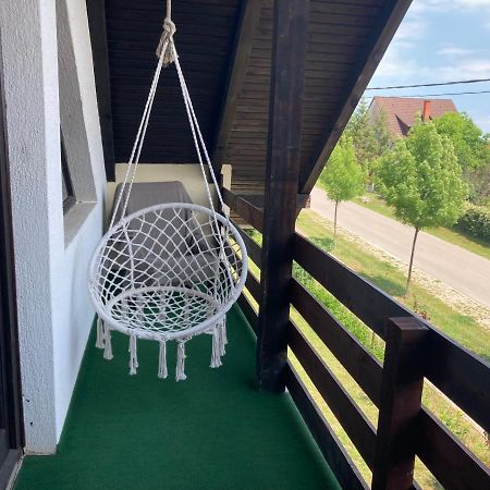 Karádi apartman Zánka Exterior foto